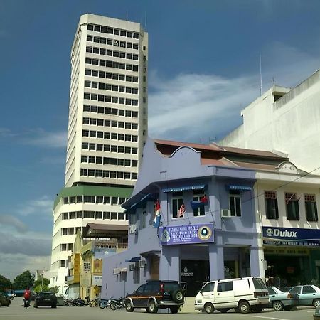 Id Hotel Yayasan Segamat Exterior foto