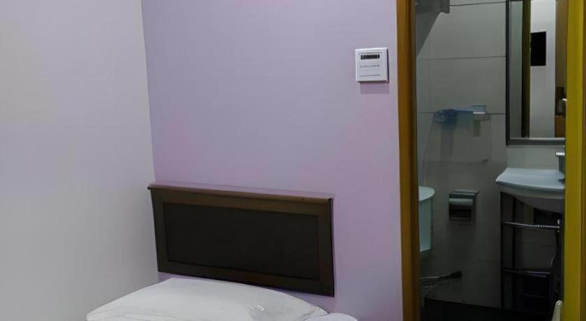 Id Hotel Yayasan Segamat Exterior foto