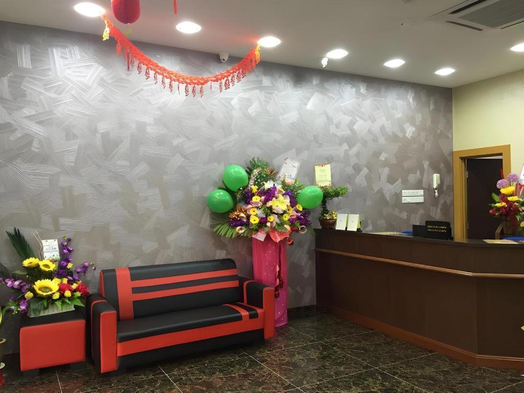 Id Hotel Yayasan Segamat Exterior foto